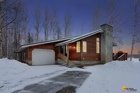 13403 N Willow Lake Dr, Willow, AK 99688