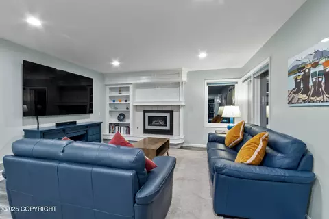 7461 Setter Dr, Anchorage, AK 99502 photo 17