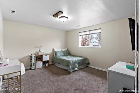 Bedroom - 12253 Keystone Pl, Eagle River, AK 99577 photo 4 of 6