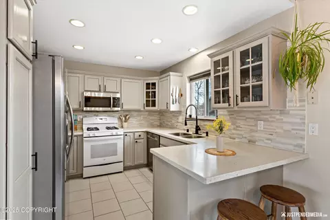 Kitchen - 12253 Keystone Pl, Eagle River, AK 99577 photo 1 of 3