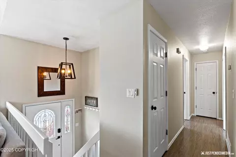 Entry Way - 12253 Keystone Pl, Eagle River, AK 99577 photo 3 of 4
