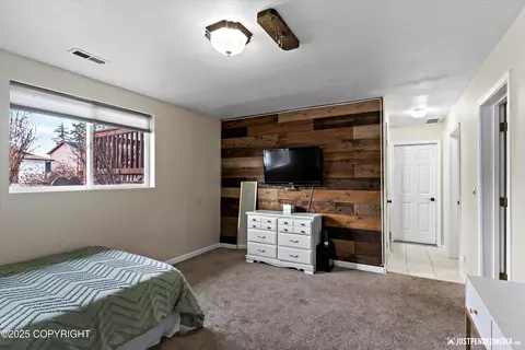 Bedroom - 12253 Keystone Pl, Eagle River, AK 99577 photo 5 of 6