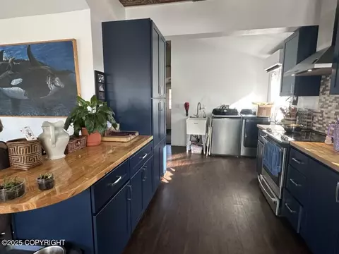 Kitchen - 618 Case Ave, Wrangell, AK 99929 photo 3 of 4