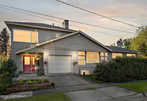 1310 P St, Anchorage, AK 99501