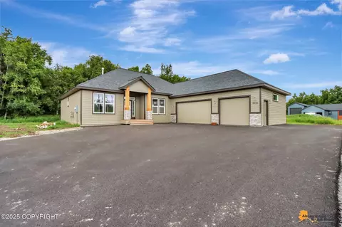 1965 W Cashatt St, Wasilla, AK 99654