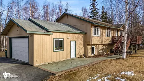 501 W Crestwood Ave, Wasilla, AK 99654