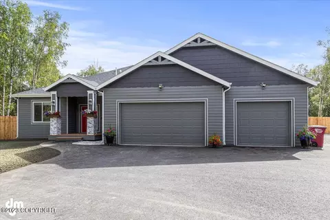 6541 W Creeksedge Dr, Wasilla, AK 99623