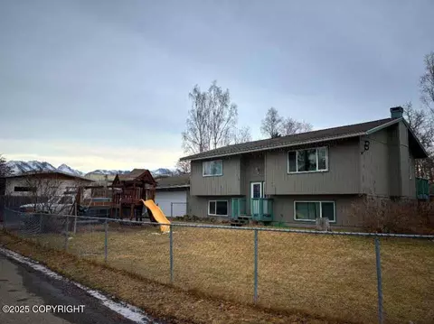 2140 Jarvis Ave, Anchorage, AK 99515