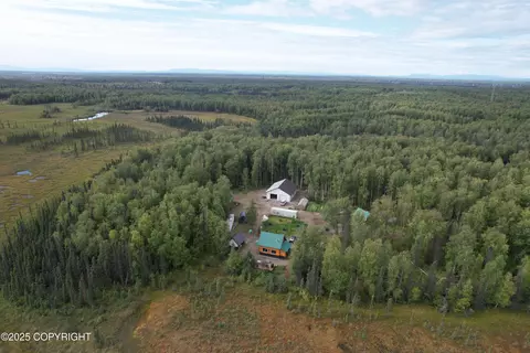 16550 E Kashwitna Rd, Talkeetna, AK 99676