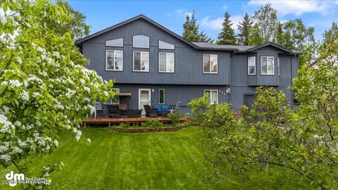 807 E 74th Ave, Anchorage, AK 99518 photo 2