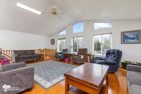 807 E 74th Ave, Anchorage, AK 99518 photo 9