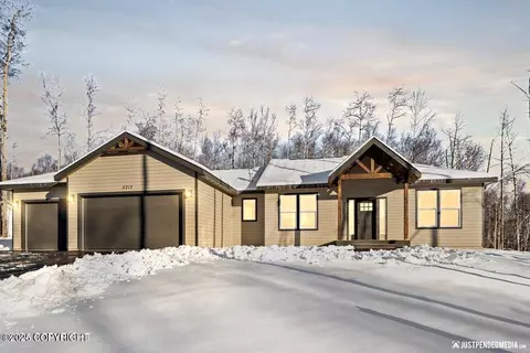 5317 W Hidden Paradise Rd, Wasilla, AK 99623