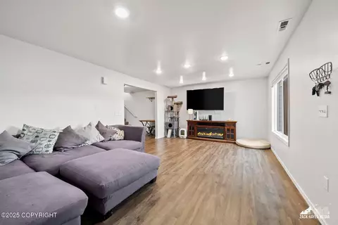 1115 E 17th Ave, Anchorage, AK 99501 photo 7