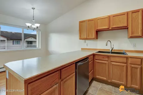 5415 E 26th Ave # D, Anchorage, AK 99508 photo 7