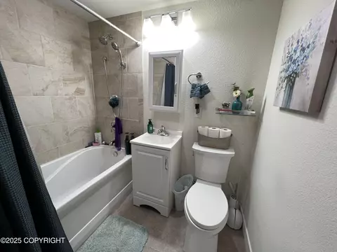 Bath - 1820 E 24th Ave, Anchorage, AK 99508 photo 4 of 5