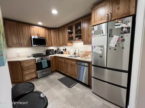 Kitchen - 1820 E 24th Ave, Anchorage, AK 99508 photo 6 of 7