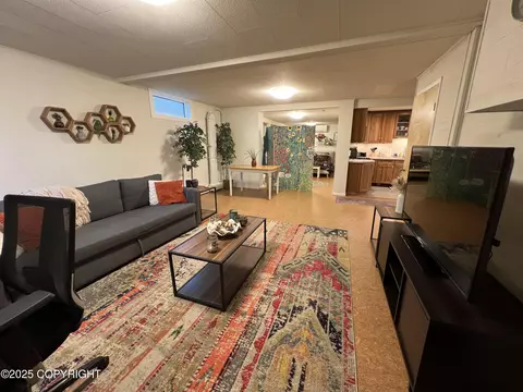 Living - 1820 E 24th Ave, Anchorage, AK 99508 photo 9 of 12