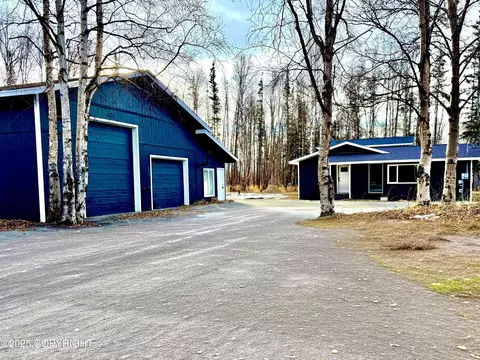 4886 E Alder Dr, Wasilla, AK 99654