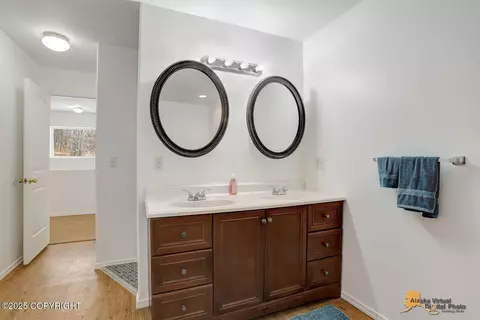 Bath - 24220 E Bannon Way, Sutton, AK 99674 photo 3 of 4
