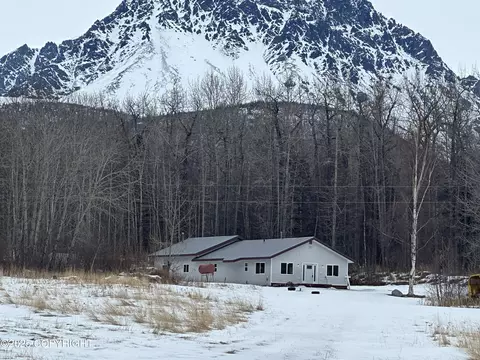 Exterior - 24220 E Bannon Way, Sutton, AK 99674 photo 11 of 15