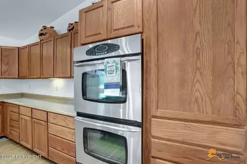 Kitchen - 24220 E Bannon Way, Sutton, AK 99674 photo 3 of 4