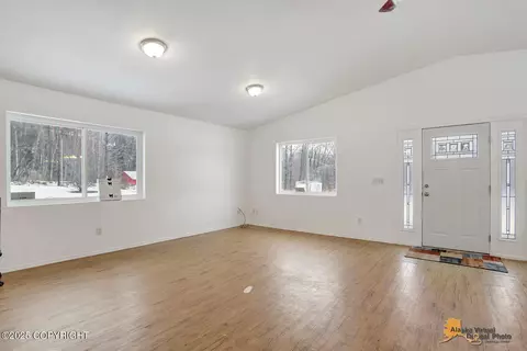 Living - 24220 E Bannon Way, Sutton, AK 99674 photo 1 of 2