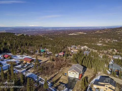 7921 Byron Dr, Anchorage, AK 99516