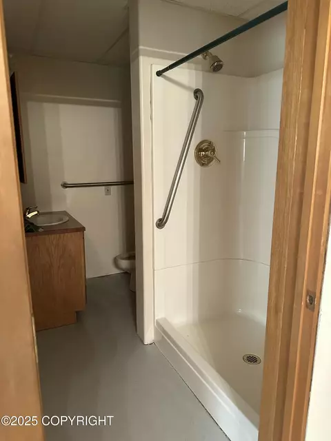 Bath - 2201 E Fairview Loop, Wasilla, AK 99654 photo 1 of 1