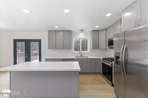 5950 E Gershmel Loop, Wasilla, AK 99654