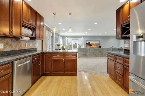 Kitchen - 18812 Upper Skyline Dr, Eagle River, AK 99577 photo 7 of 7