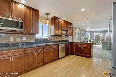 Kitchen - 18812 Upper Skyline Dr, Eagle River, AK 99577 photo 5 of 7