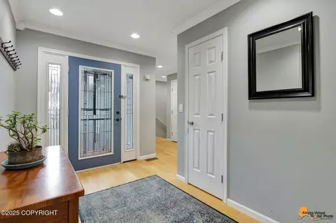 Entry Way - 18812 Upper Skyline Dr, Eagle River, AK 99577 photo 2 of 9