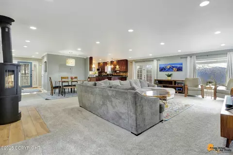 Living - 18812 Upper Skyline Dr, Eagle River, AK 99577 photo 6 of 6