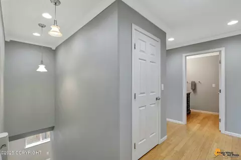 Entry Way - 18812 Upper Skyline Dr, Eagle River, AK 99577 photo 5 of 9