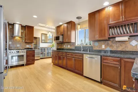 18812 Upper Skyline Dr, Eagle River, AK 99577
