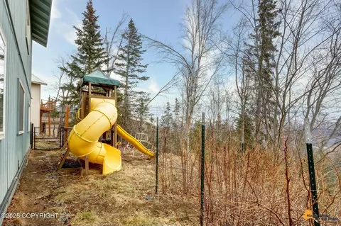 Exterior - 18812 Upper Skyline Dr, Eagle River, AK 99577 photo 10 of 11