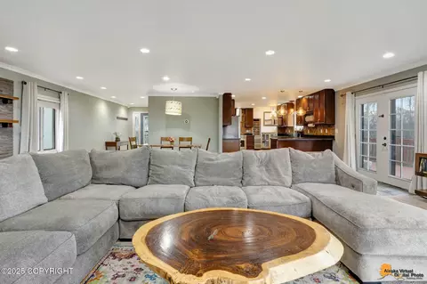 Living - 18812 Upper Skyline Dr, Eagle River, AK 99577 photo 4 of 6