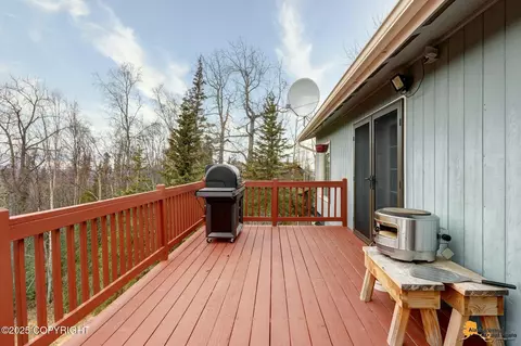 Exterior - 18812 Upper Skyline Dr, Eagle River, AK 99577 photo 3 of 11