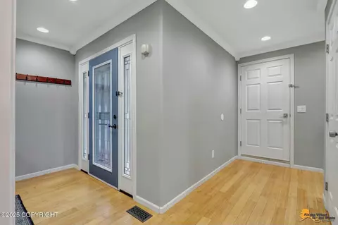 Entry Way - 18812 Upper Skyline Dr, Eagle River, AK 99577 photo 3 of 9