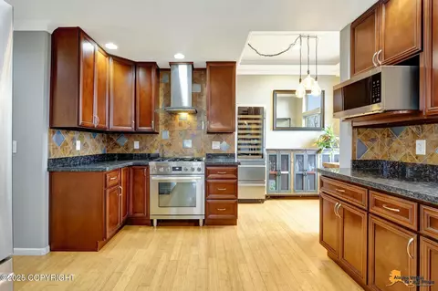 Kitchen - 18812 Upper Skyline Dr, Eagle River, AK 99577 photo 2 of 7