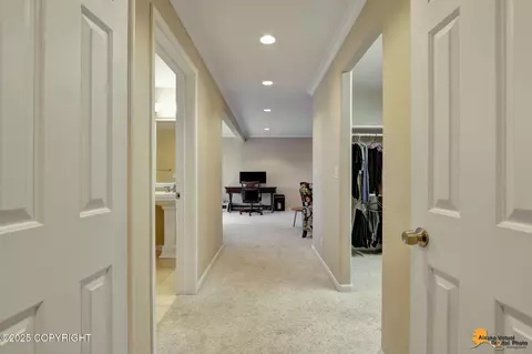 Entry Way - 18812 Upper Skyline Dr, Eagle River, AK 99577 photo 7 of 9