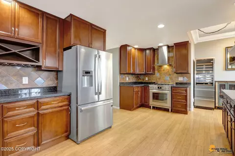 Kitchen - 18812 Upper Skyline Dr, Eagle River, AK 99577 photo 3 of 7