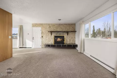 Living - 7310 E 17th Ave, Anchorage, AK 99504 photo 4 of 6
