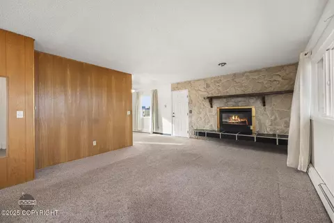 Living - 7310 E 17th Ave, Anchorage, AK 99504 photo 5 of 6