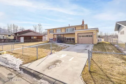7310 E 17th Ave, Anchorage, AK 99504