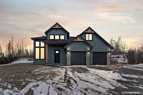 3071 Seagull Dr, Palmer, AK 99645