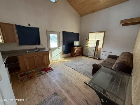 Living - 15206 E Sisson Rd, Willow, AK 99688 photo 3 of 4