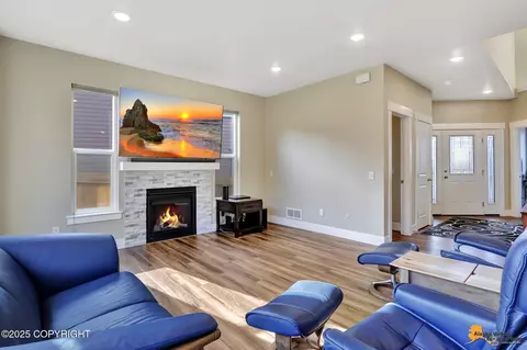 Living - 2984 Morgan Loop, Anchorage, AK 99516 photo 1 of 2