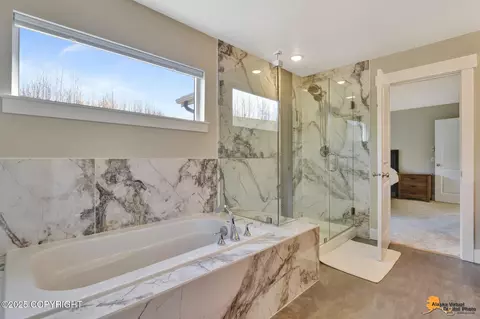 Bath - 2984 Morgan Loop, Anchorage, AK 99516 photo 3 of 5