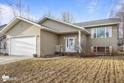 555 S Williwaw Dr, Palmer, AK 99645